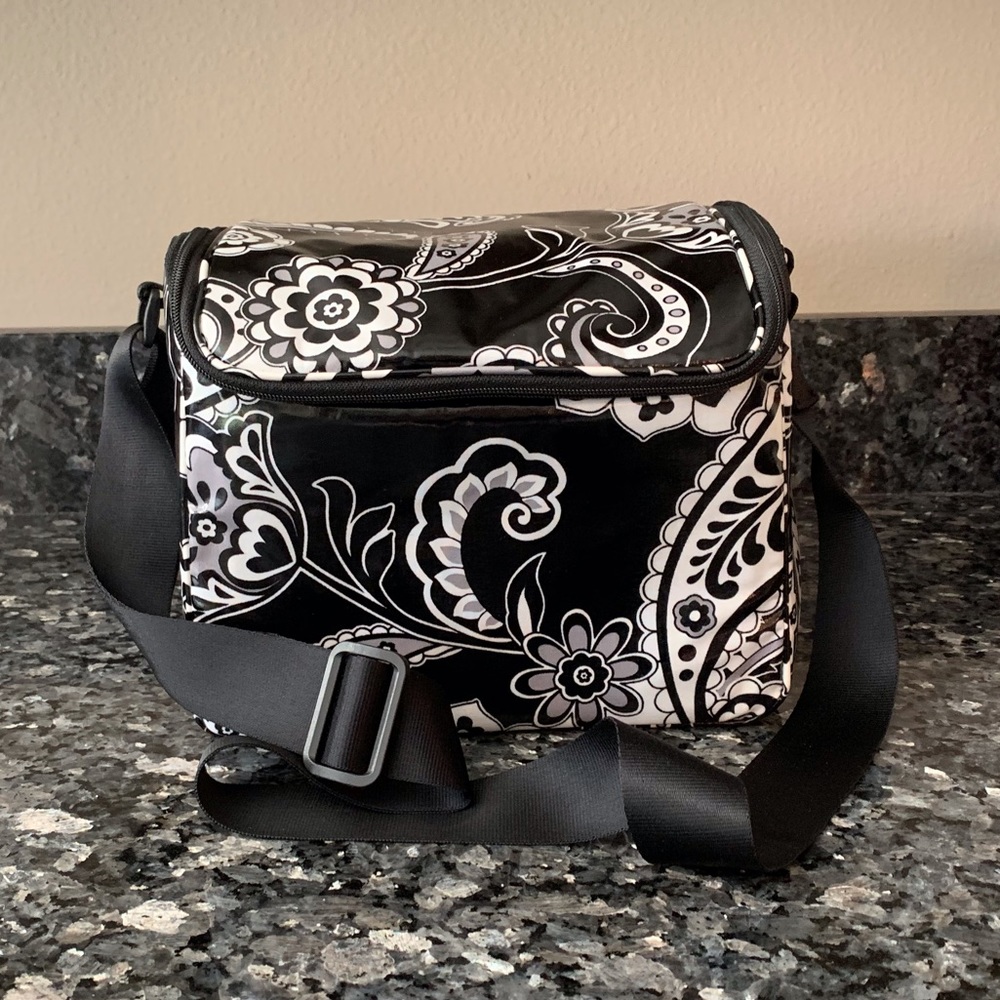 Vera Bradley Stay Cool Cooler Black &White Paisley